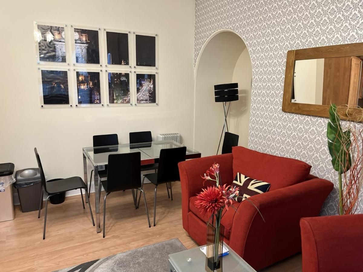 Royal Mile Mansions 2 Bedroom - Edinburgh City Centre Edimburgo Exterior foto